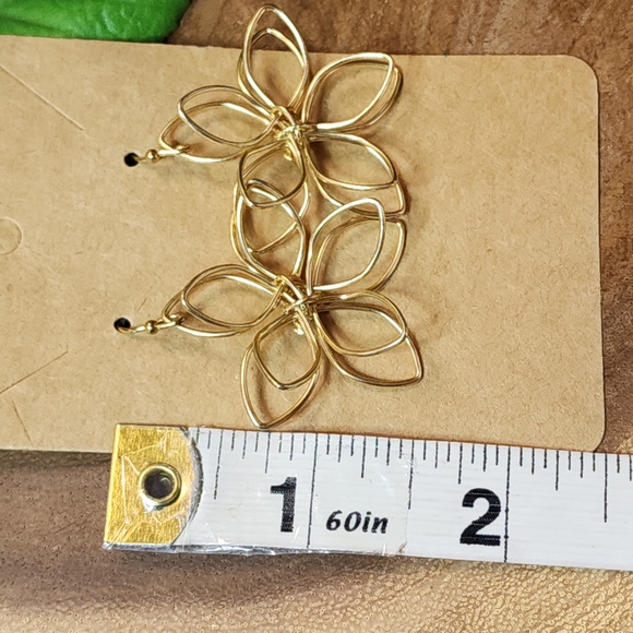 Gold Tone Open-Work Flower Drop Earrings - Picture 7 of 8